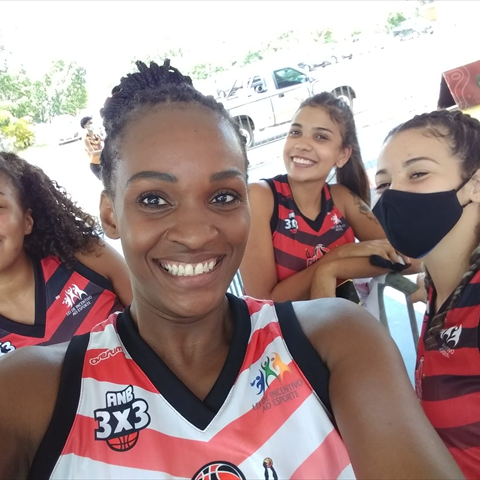 Profile of Maira Moreira
