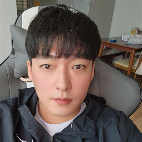 Profile of Sanggil Lee