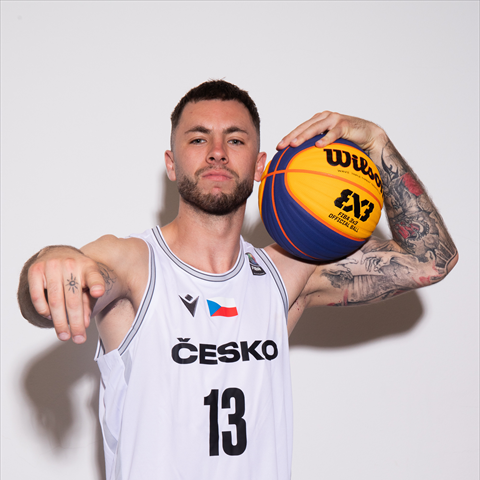 Daniel Kölbl