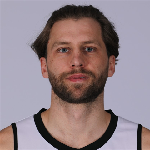 Justas Nausėdas