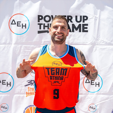 Profile of Andreas Petropoulos